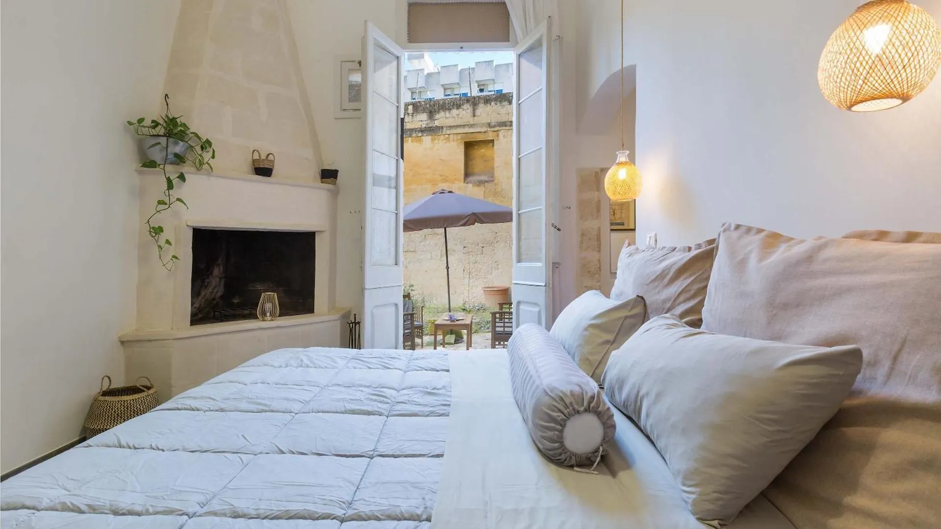 Gasthuis Dongiovanni Suite Lecce Italië